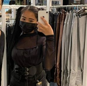 Meet your Posher, Essieh